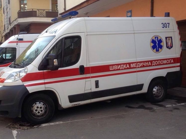 У Києві обірвався ліфт із медиками швидкої допомоги