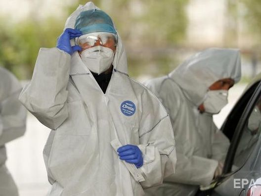 Во Франции за сутки впервые коронавирус подтвердили у более 30 тыс. человек