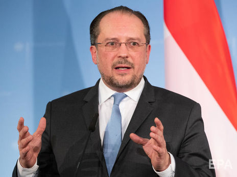 Глава МИД Австрии заразился коронавирусом