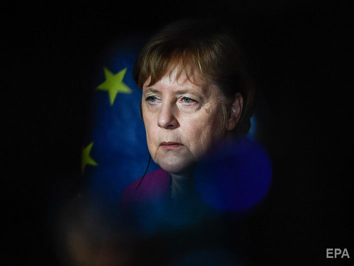 "Ми перебуваємо в дуже небезпечній фазі пандемії". Меркель закликала німців до самоізоляції