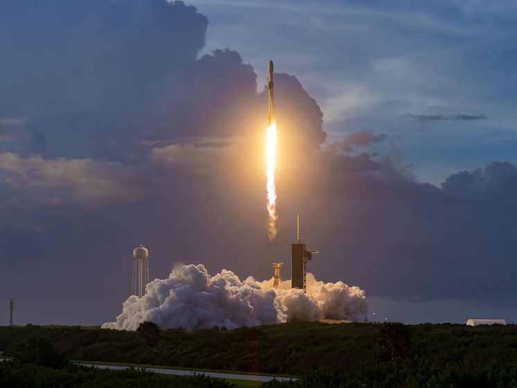 SpaceX намерен запустить на орбиту третью за месяц партию спутников Starlink