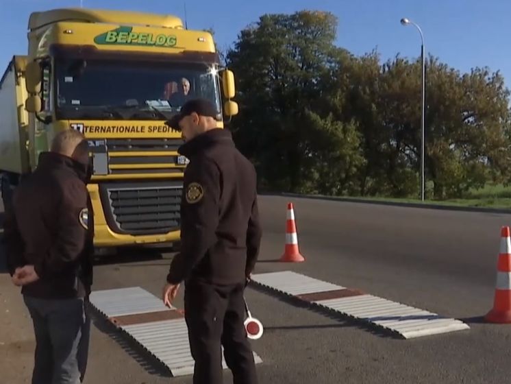 У Миколаївській області водії фур протестували проти зважування їхньої техніки