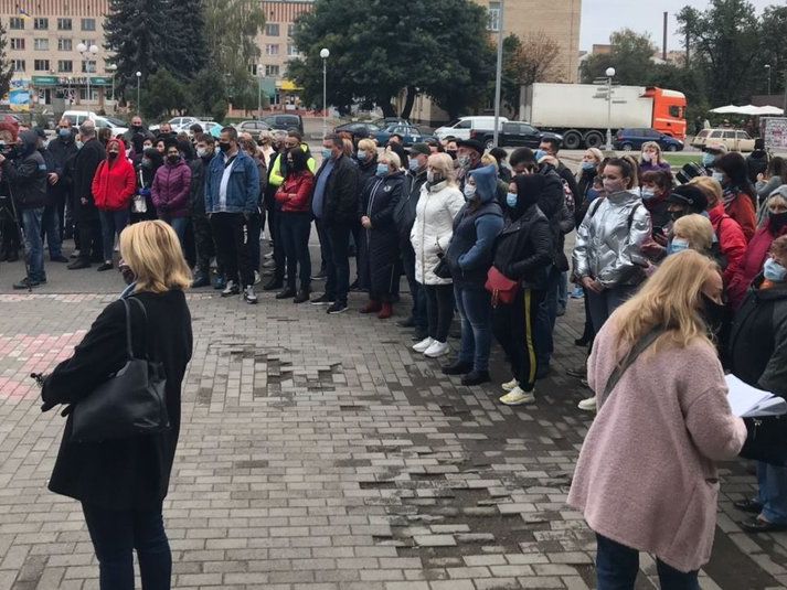 Жители Смелы протестовали против введения "красной" зоны карантина