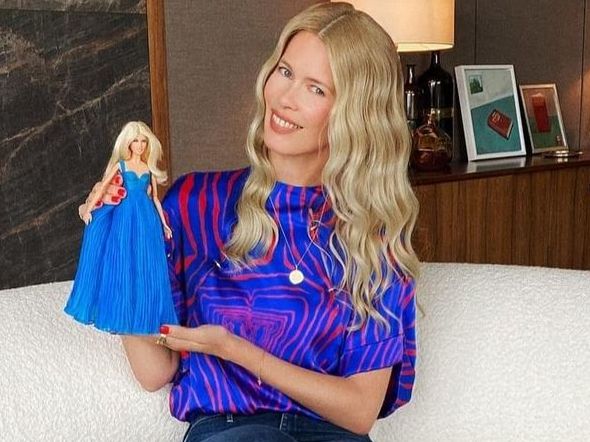Mattel выпустила две куклы Барби в честь Шиффер