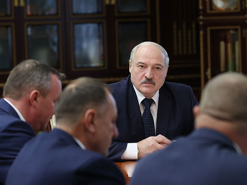 "Ми у спокійному режимі знайдемо кожного". Лукашенко розповів про нову тактику проти мітингів