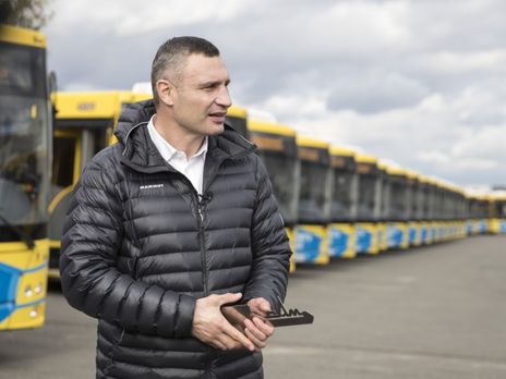 Сегодня на дорогах Киева появилось 50 новых, современных автобусов, в ближайшее время выйдет еще 150 – Кличко