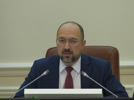 Шмыгаль попросил у глав регионов Украины расчет по увеличению коек для больных COVID-19