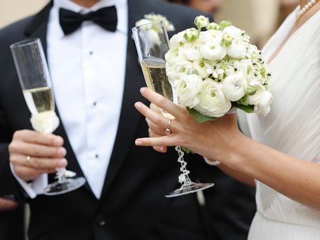 Украинские пары во время карантина женились в шесть раз чаще, чем разводились