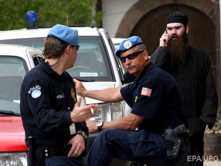 Во Франции пассажиры поезда приняли православного священника за террориста
