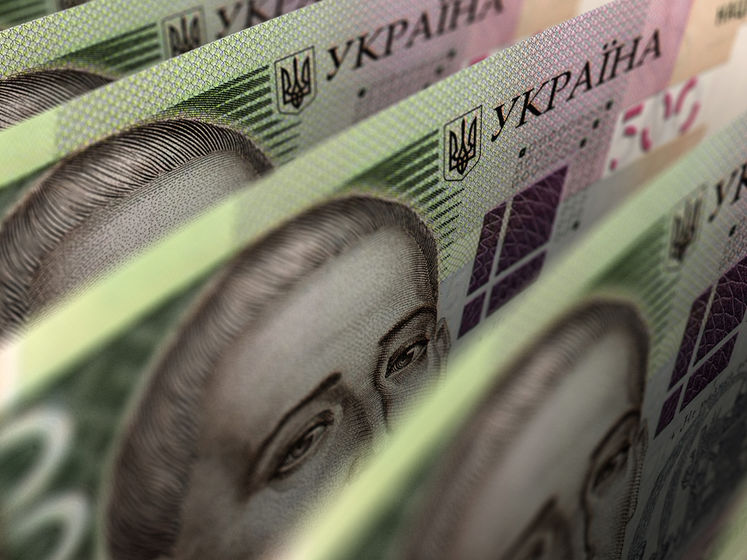 Гривня подорожчала щодо долара, але подешевшала до євро і рубля