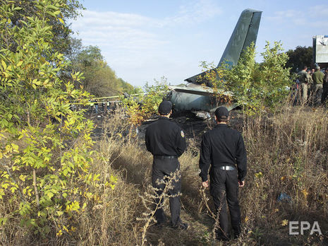 Сімох членів екіпажу Ан-26 посмертно нагородили медалями 