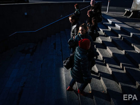 63% українців вважають законним проведення опитування Зеленського в день місцевих виборів – соцопитування