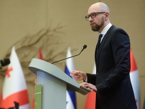 Яценюк: Глаза Путина залиты кровью. В них нет ничего, кроме страданий, войны, порабощения