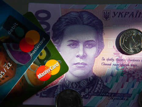 Гривня подешевшала до основних валют