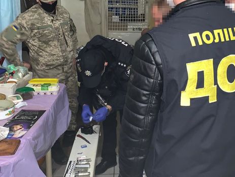 В Івано-Франківську ліквідували канал постачання наркотиків у СІЗО – Нацполіція