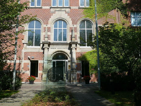 У Берліні невідомі кидали 