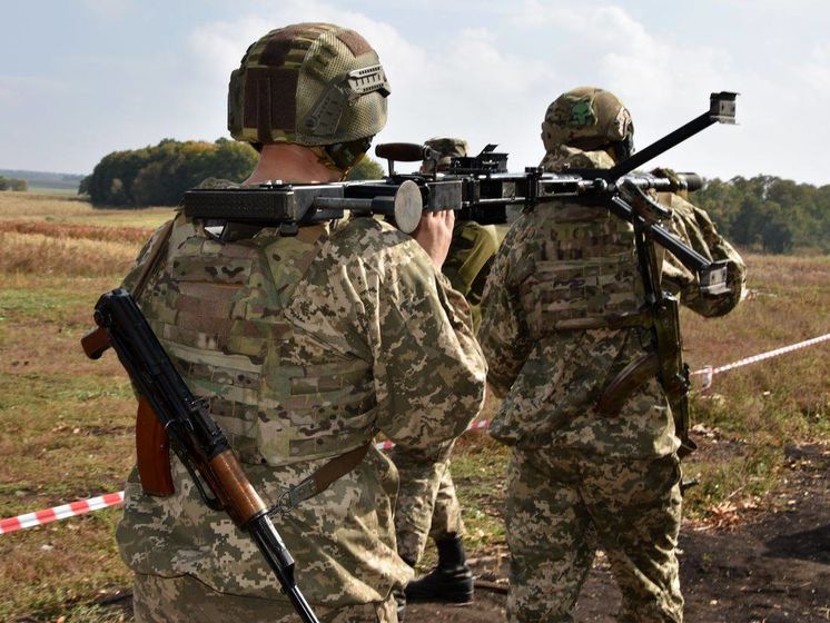 Боевики на Донбассе обстреляли позиции украинских военных возле Марьинки – штаб ООС