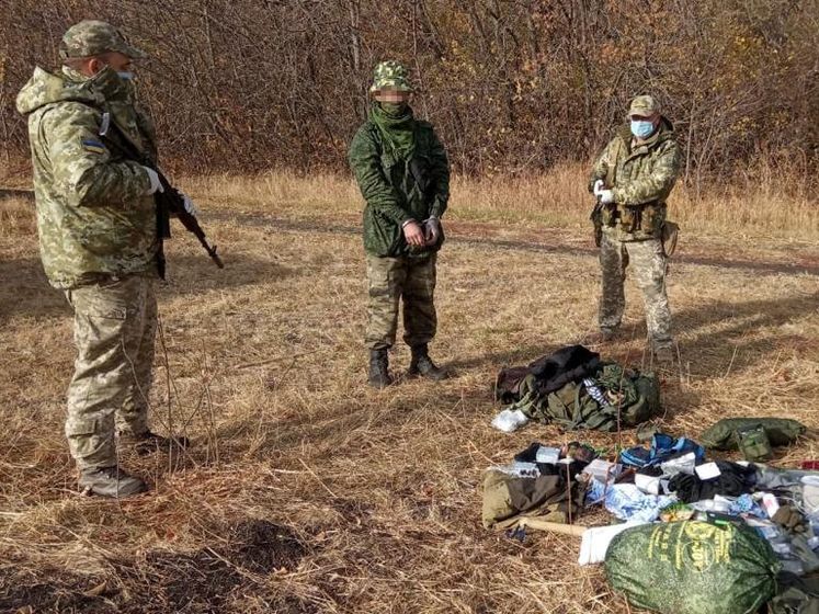 Затриманий на кордоні з РФ росіянин, який підтримує полк "Азов", просить притулку в Україні