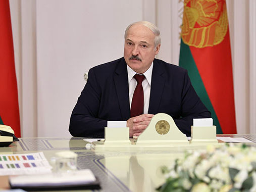 Лукашенко: Проти нас розгорнули терористичну війну