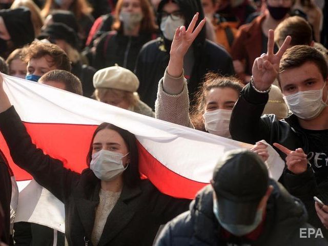 Білоруські виші почали відраховувати студентів, які беруть участь у протестах