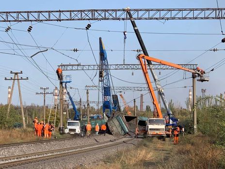 Полиция задержала злоумышленника, из-за которого в Кривом Роге с рельсов сошел грузовой поезд