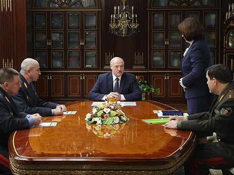 Лукашенко заявил о необходимости формирования народных дружин из бывших военнослужащих