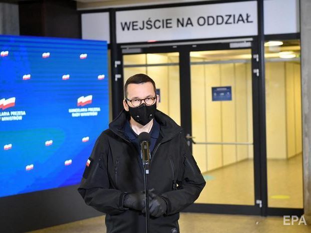 Польский премьер призвал протестующих не выходить на митинги из-за ситуации с COVID-19
