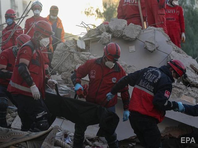 Землетрясение в Турции. Число жертв достигло 69