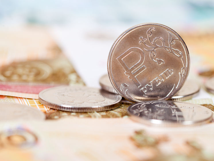 Курс рубля до євро впав до шестирічного мінімуму