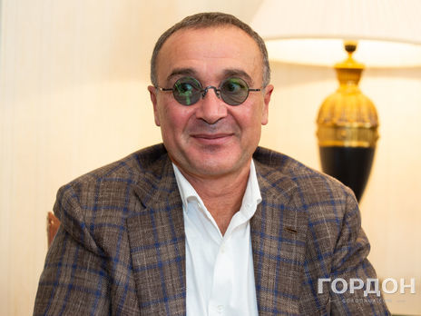 Никонов: В августе никто никуда не уехал. Все остались здесь и ходили покупали недвижимость