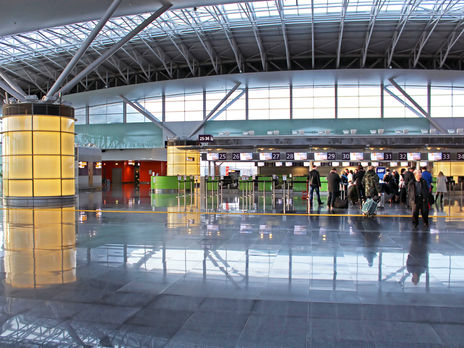 Франция ужесточила требования для путешествующих из Украины