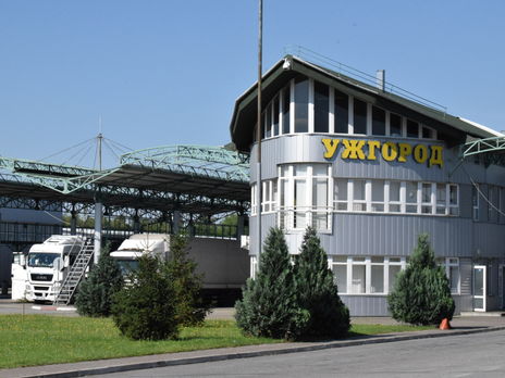 Словакия частично закрывает границу с Украиной