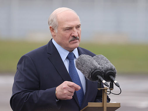 Лукашенко вважає вибори у США "ганьбою"