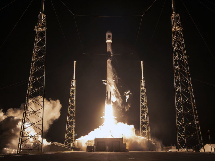 SpaceX вывела на орбиту военный GPS-спутник третьего поколения