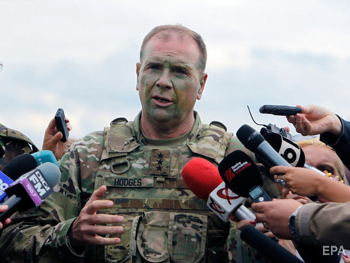 "С нескольких направлений". Американский генерал в отставке Ходжес описал возможное нападение РФ на Украину