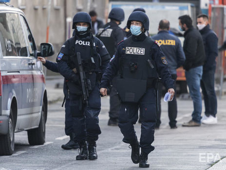 Поліція Австрії провела антитерористичні рейди і затримала 30 осіб