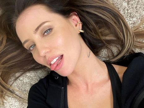 Дорофеева заинтриговала поклонников необычным видео