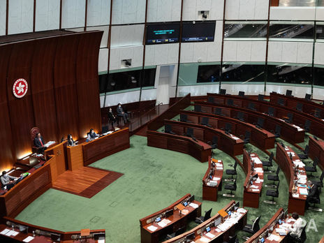 Парламент Гонконгу залишився без опозиції. 19 депутатів склали мандати
