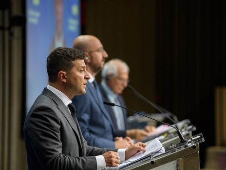 Зеленский в отличие от других президентов проникает в любую тему самостоятельно – Подоляк