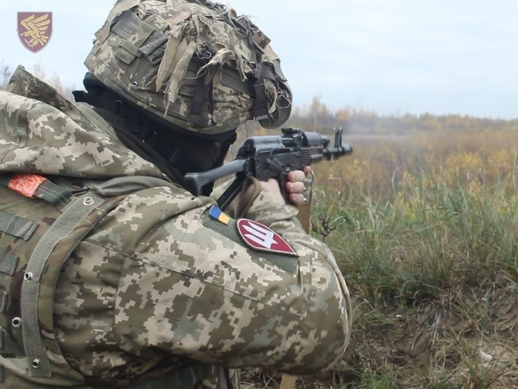 Українські позиції на Донбасі обстріляв снайпер – штаб ООС