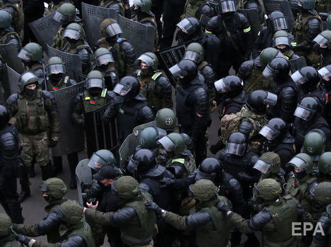 В Беларуси на воскресных акциях протеста задержали 24 журналиста и более 1100 протестующих