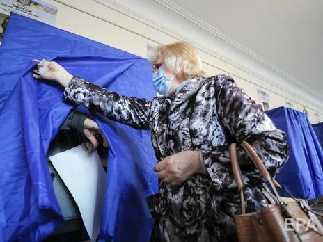 В Украине повторно голосовали за мэров семи городов