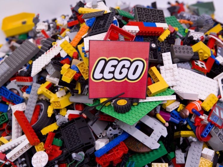 Створення цеглинок LEGO: майже детективна історія