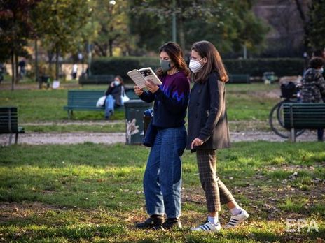 Європа може уникнути локдауну, якщо 95% людей носитимуть маски – ВООЗ