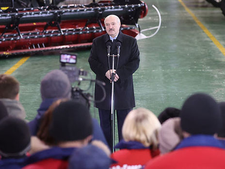 Лукашенко: Мы уберем эту фашистскую символику из нашего общества, сделаем это красиво