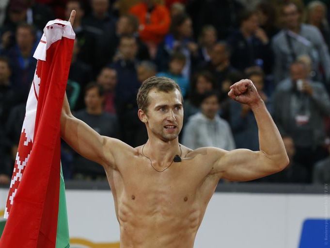 Білоруські силовики змусили присідати і повзти рачки олімпійського призера з десятиборства