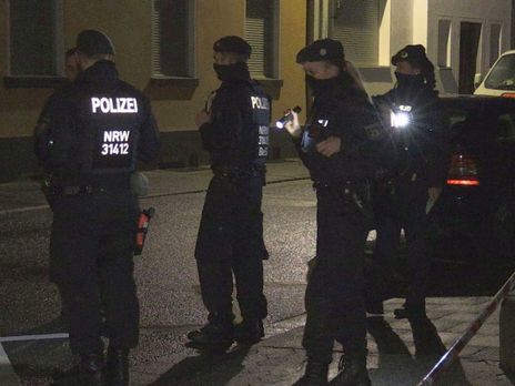 У Німеччині поліція застрелила чоловіка, який відкрив вогонь у людному місці