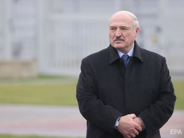 Лукашенко звинуватив білоруських чоловіків у відсутності патріотизму