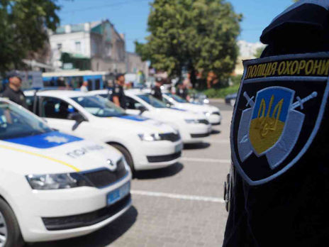 Троє співробітників поліції Києва викрали львів'янина і вимагали $10 тис.
