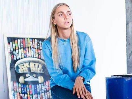 Українська дизайнерка Шнайдер: За рік ми переробляємо приблизно п'ять тонн джинсів, придбаних у секонд-хендах